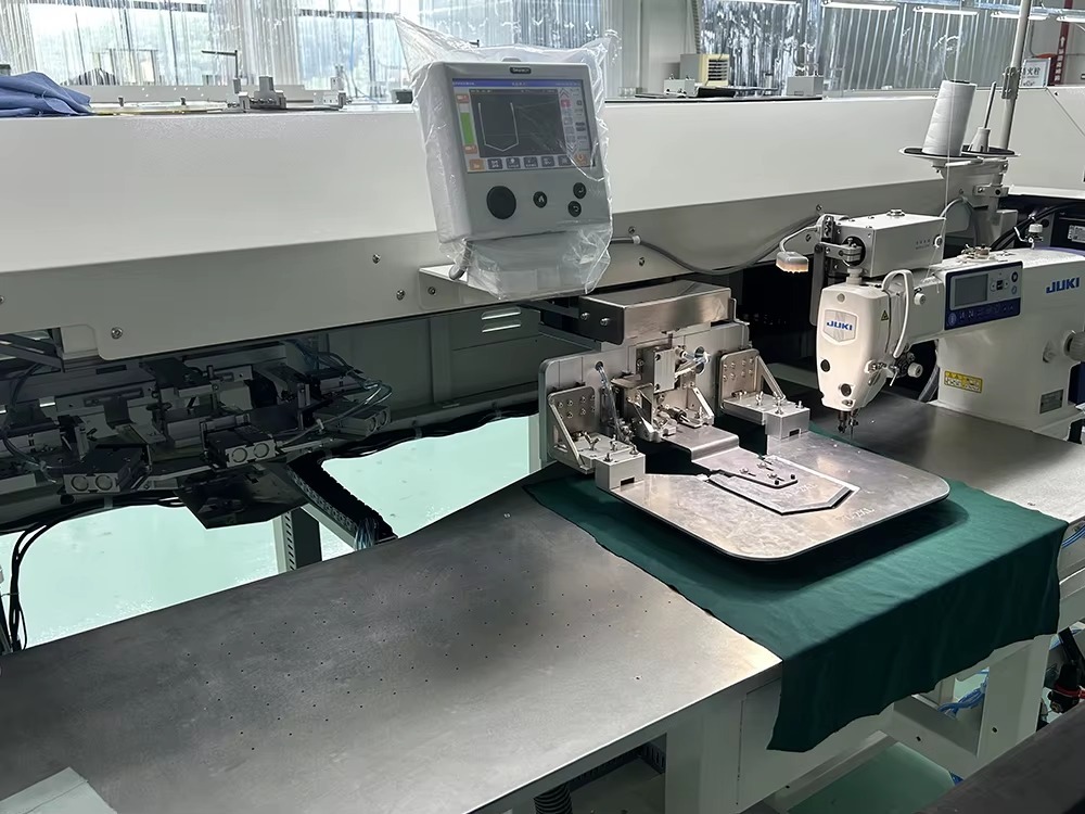 Understand the importance of having a uniformed team at work! (3)